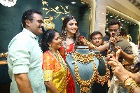 Sreeleela Inaugurates CMR Jewellery Showroom